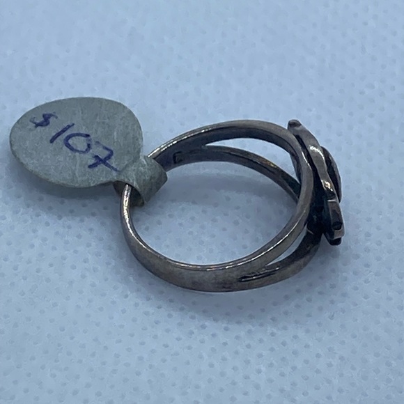 BOGO50 Sterling silver & garnet ring - Picture 4 of 8